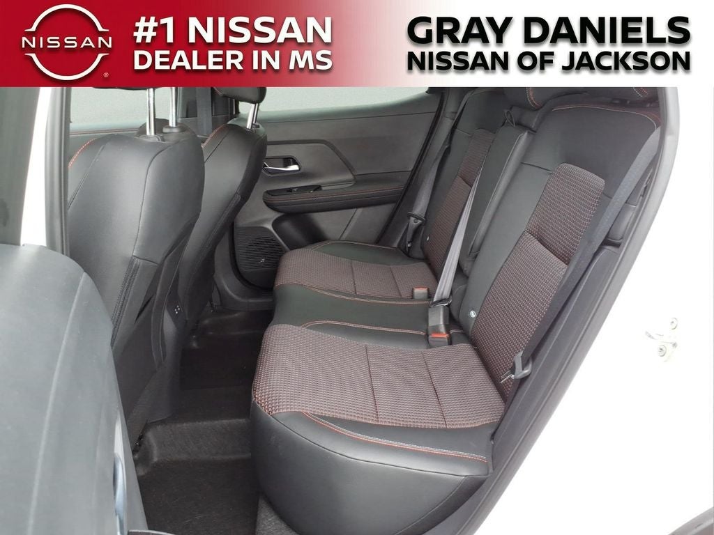 2025 Nissan Kicks SR