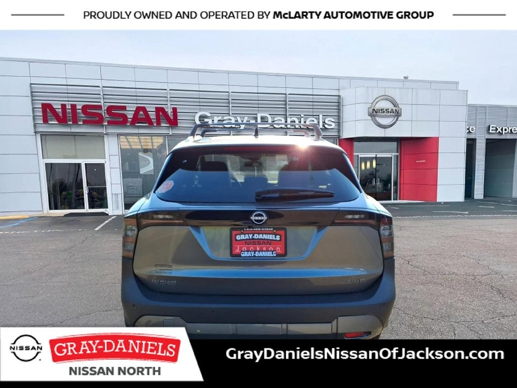 2027 Nissan Kicks SR