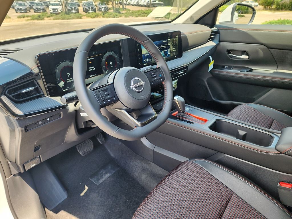 2025 Nissan Kicks SR