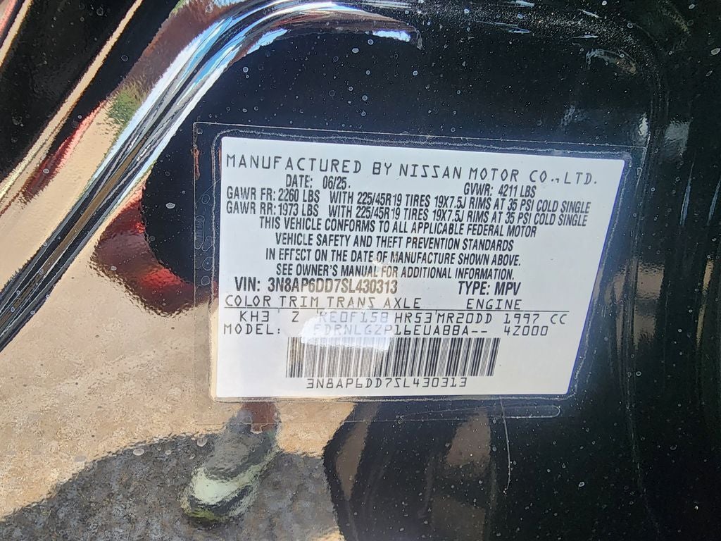 2025 Nissan Kicks SR