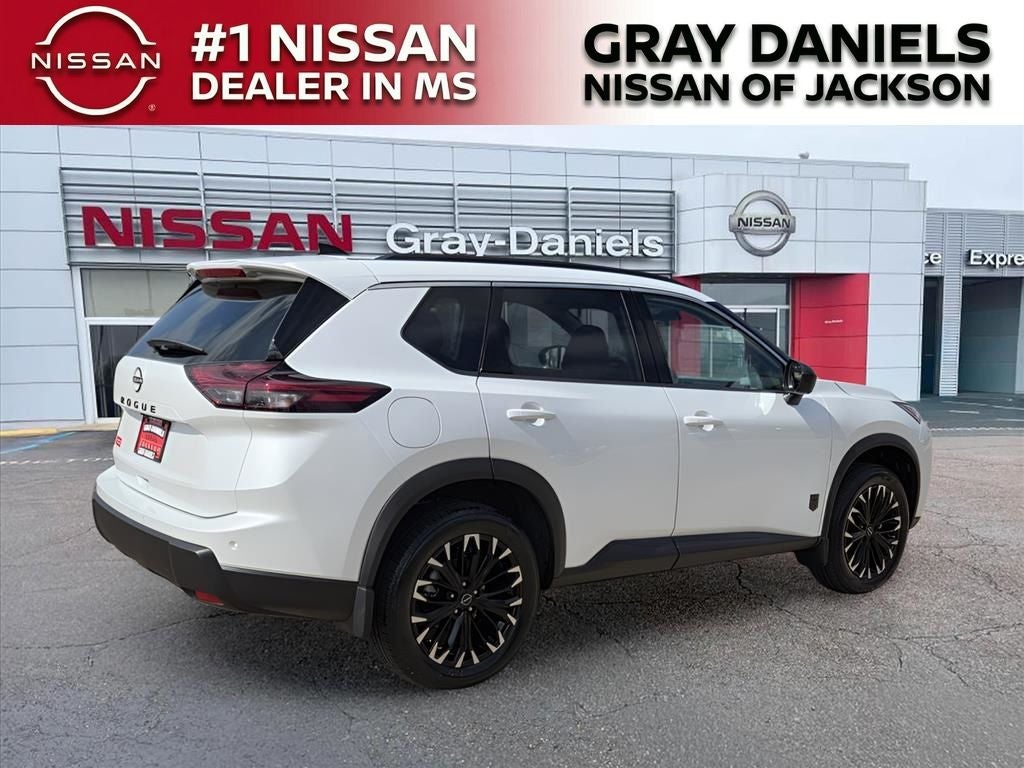 2026 Nissan Rogue Dark Armor