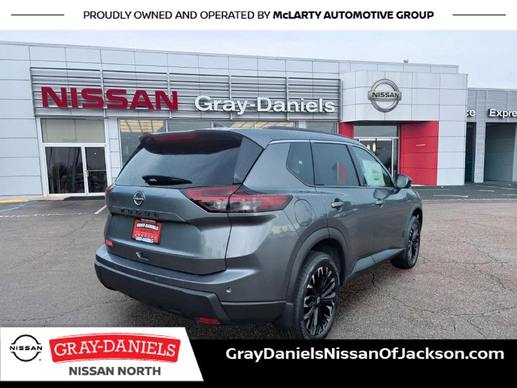 2026 Nissan Rogue Dark Armor
