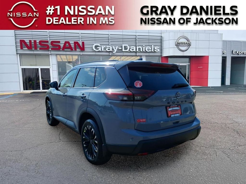 2026 Nissan Rogue Dark Armor