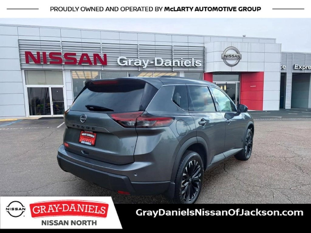 2026 Nissan Rogue Dark Armor