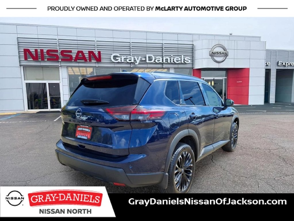 2026 Nissan Rogue Dark Armor