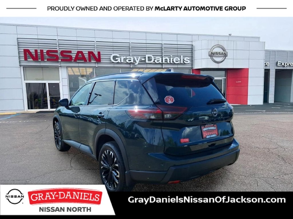 2026 Nissan Rogue Dark Armor