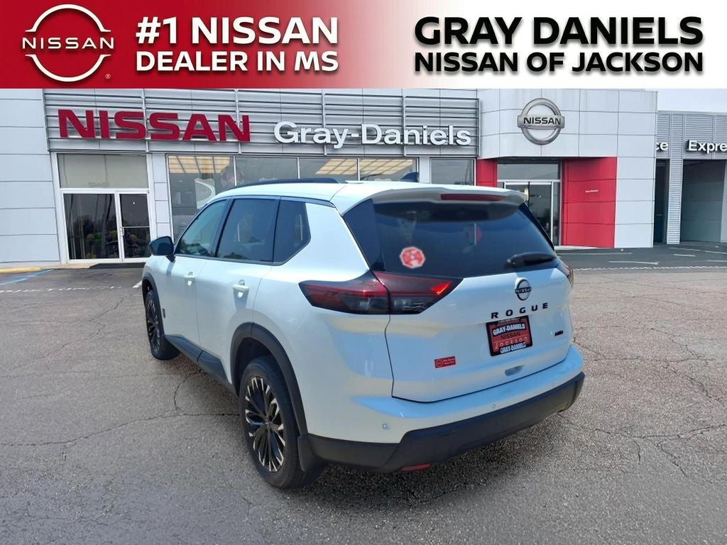2026 Nissan Rogue Dark Armor