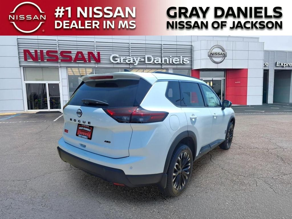 2026 Nissan Rogue Dark Armor