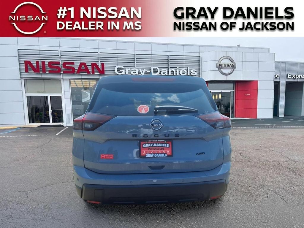 2026 Nissan Rogue Dark Armor