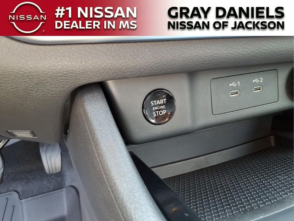2026 Nissan Rogue Dark Armor