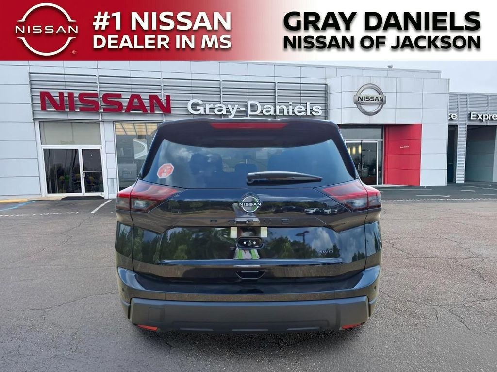 2026 Nissan Rogue Dark Armor