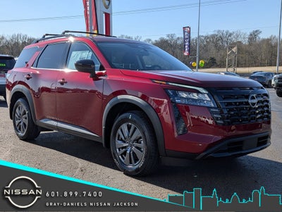 2026 Nissan Pathfinder SV