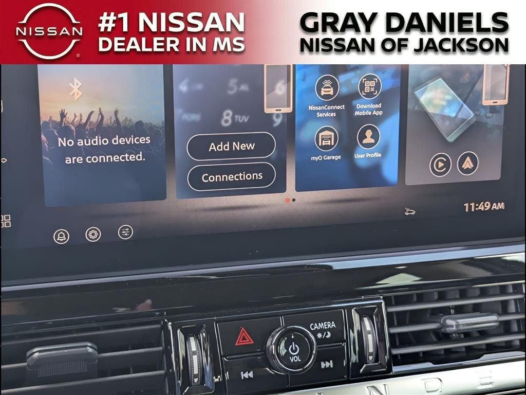 2026 Nissan Pathfinder SV