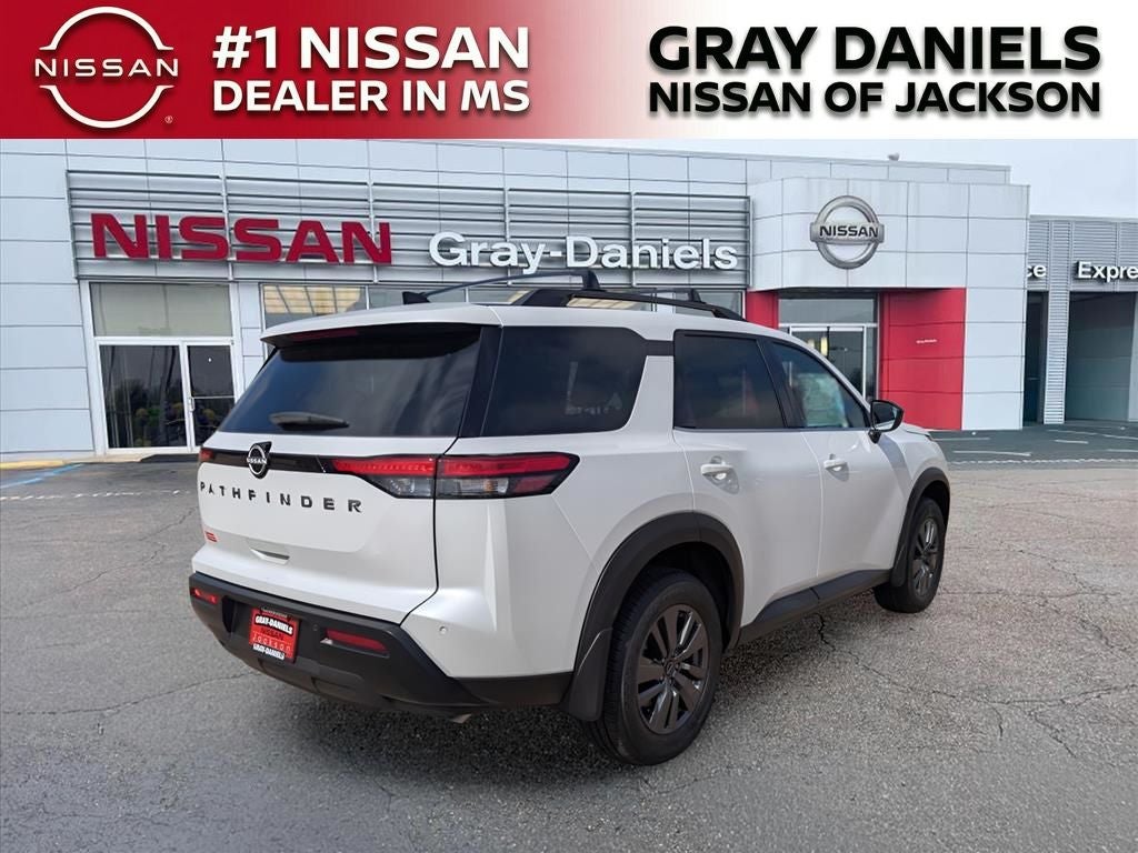 2026 Nissan Pathfinder SV