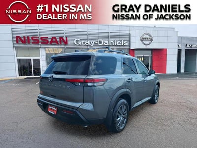 2026 Nissan Pathfinder SV