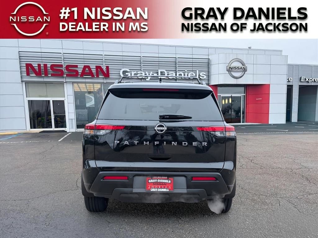 2026 Nissan Pathfinder SV