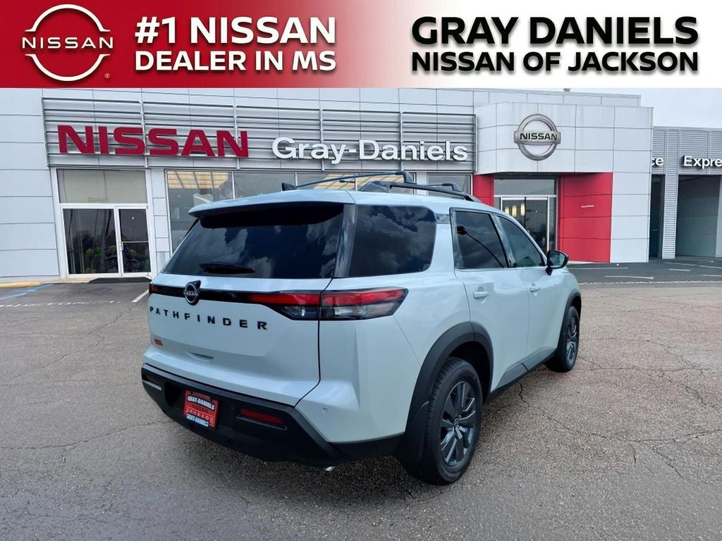 2026 Nissan Pathfinder SV