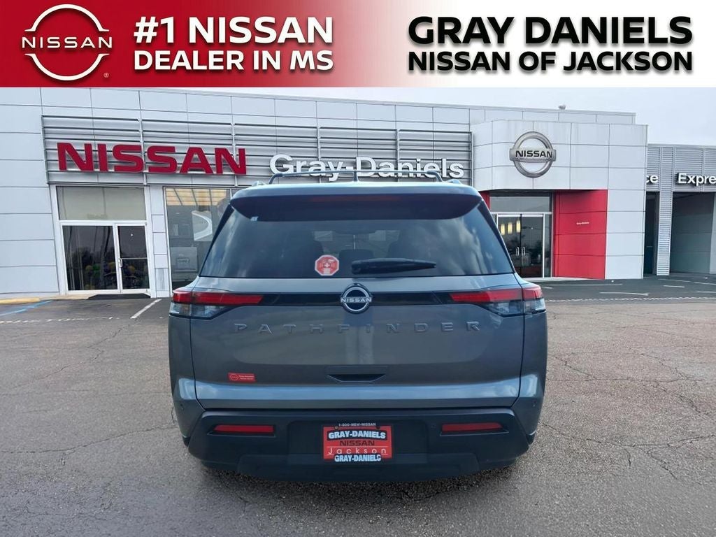 2026 Nissan Pathfinder SV