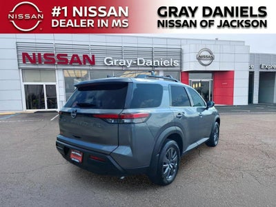 2026 Nissan Pathfinder SV