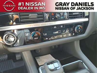 2026 Nissan Pathfinder SV