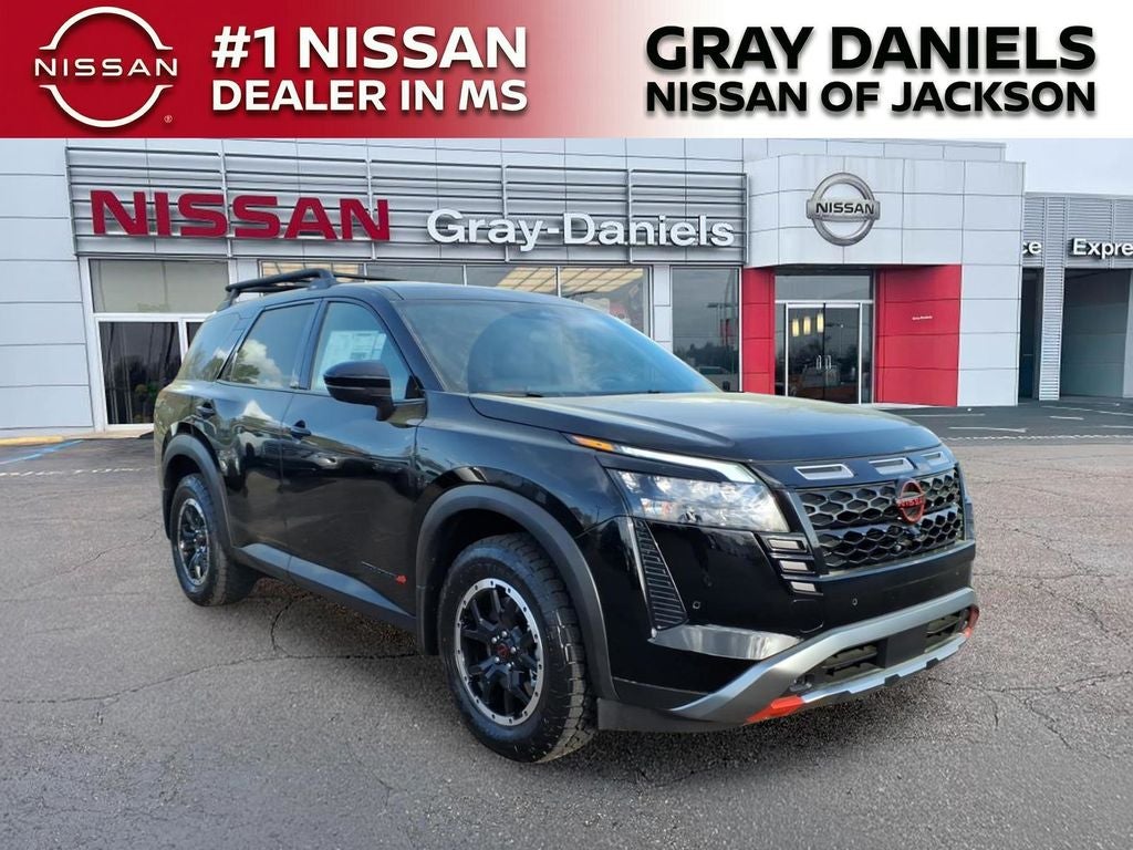 2026 Nissan Pathfinder SV