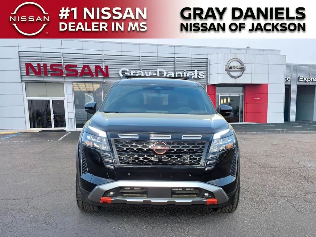 2026 Nissan Pathfinder SV