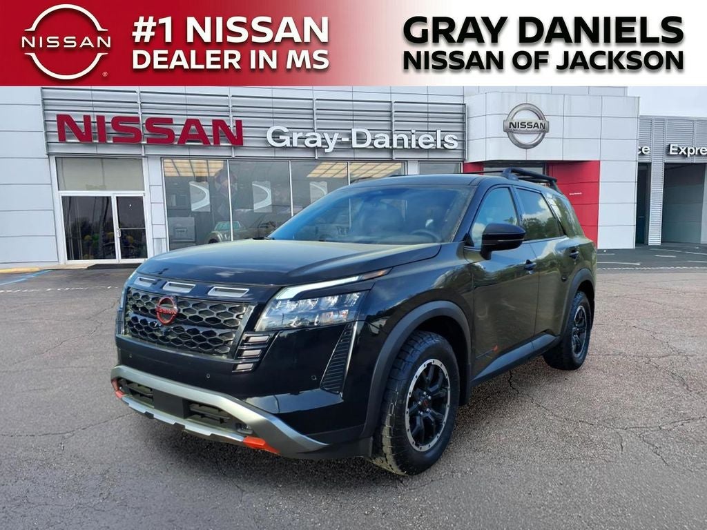 2026 Nissan Pathfinder SV