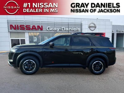 2026 Nissan Pathfinder SV