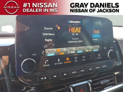 2024 Nissan Pathfinder SL