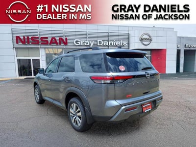 2026 Nissan Pathfinder SL