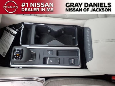 2026 Nissan Pathfinder SL