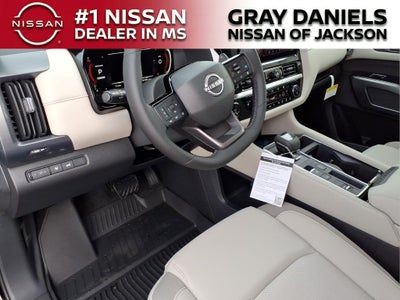 2026 Nissan Pathfinder SL
