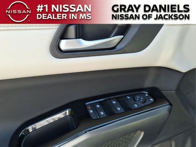 2026 Nissan Pathfinder SL