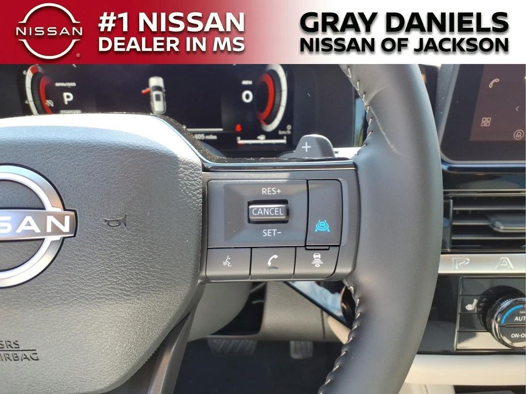 2026 Nissan Pathfinder SL