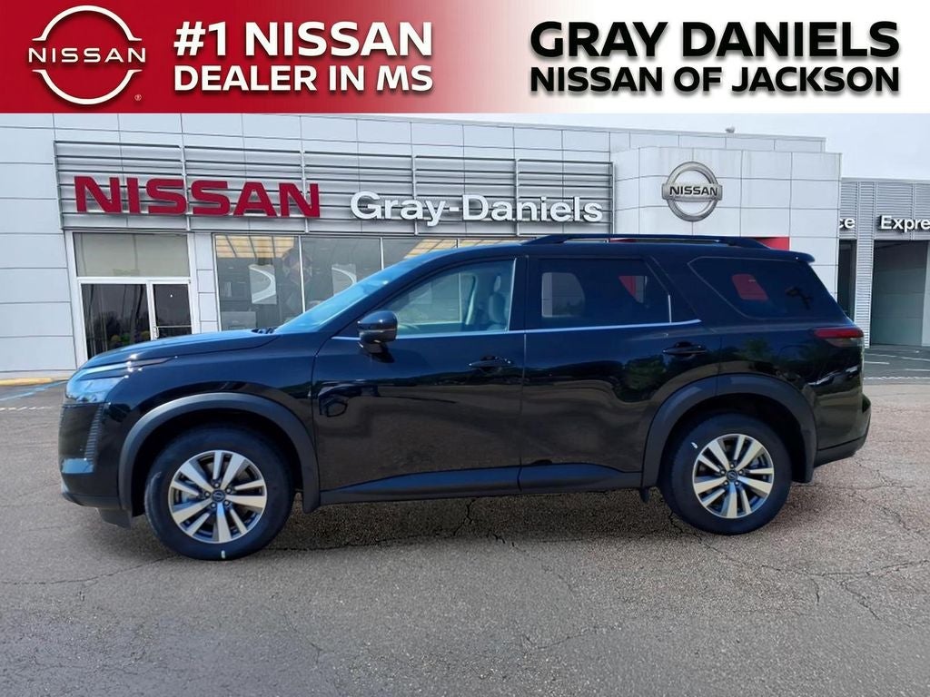 2026 Nissan Pathfinder SL