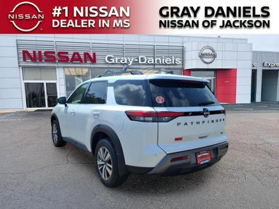 2026 Nissan Pathfinder SL