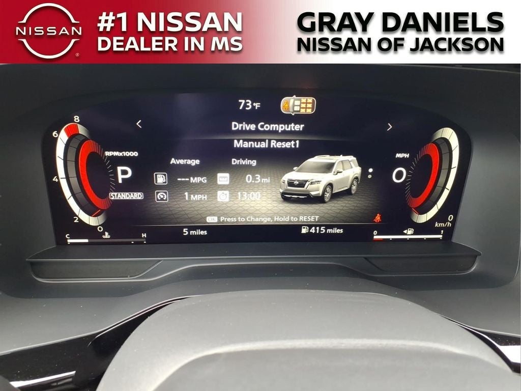 2026 Nissan Pathfinder SL