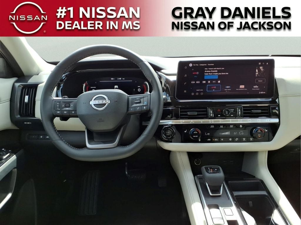 2026 Nissan Pathfinder SL