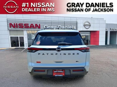 2026 Nissan Pathfinder SL
