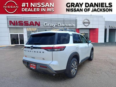 2026 Nissan Pathfinder SL