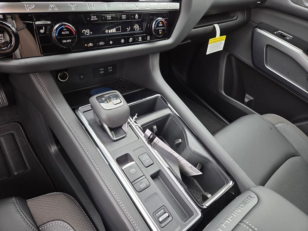 2026 Nissan Pathfinder SL