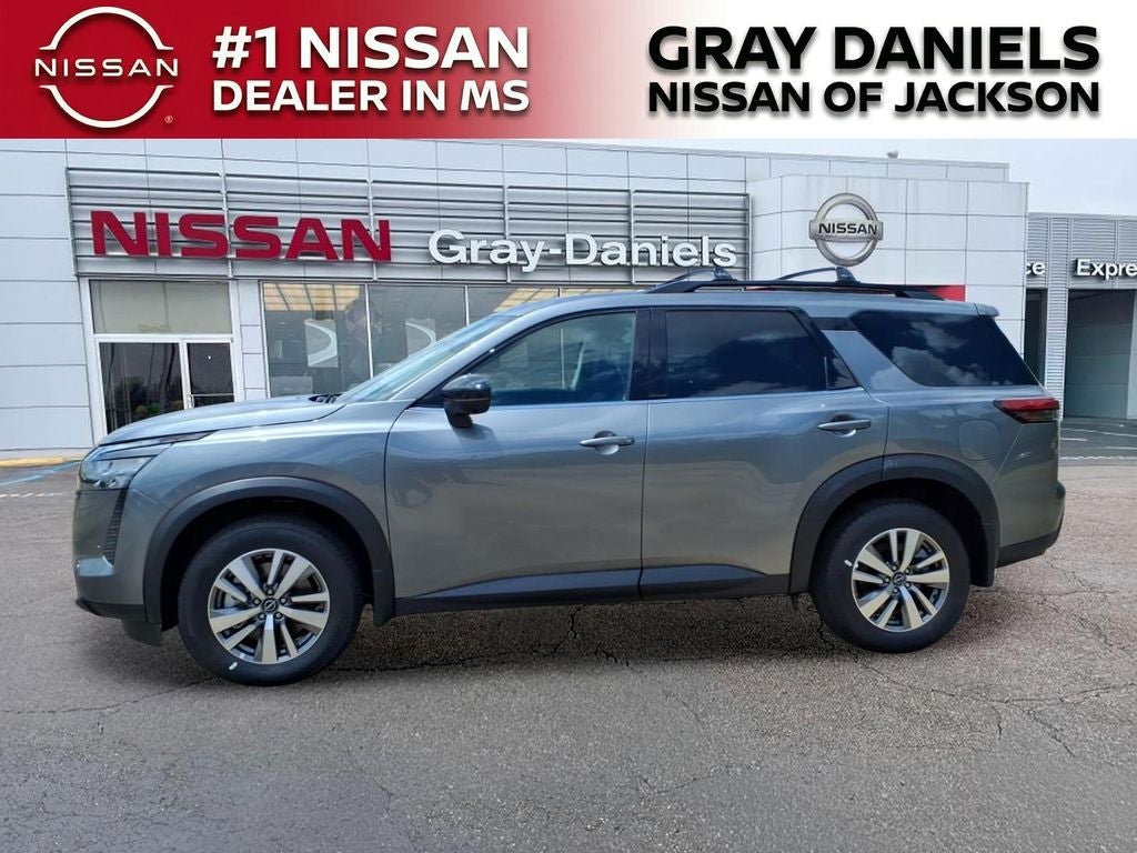 2026 Nissan Pathfinder SL