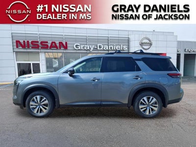 2026 Nissan Pathfinder SL