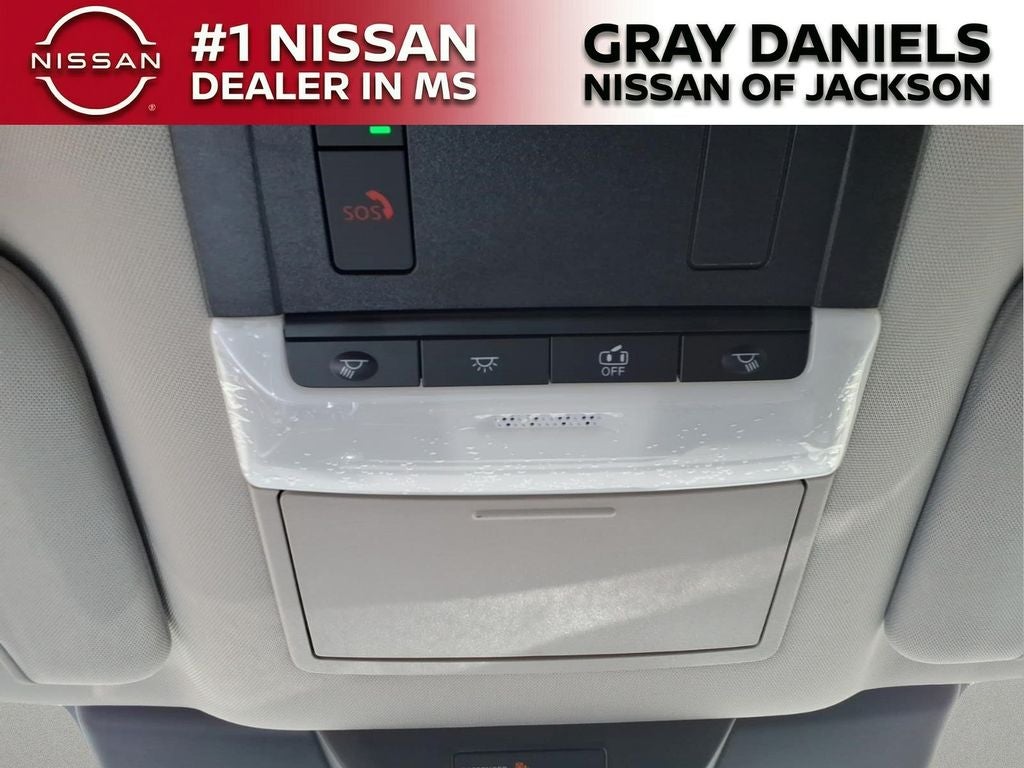 2026 Nissan Pathfinder SL