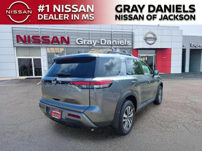 2026 Nissan Pathfinder SL