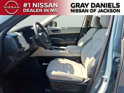 2026 Nissan Pathfinder SL