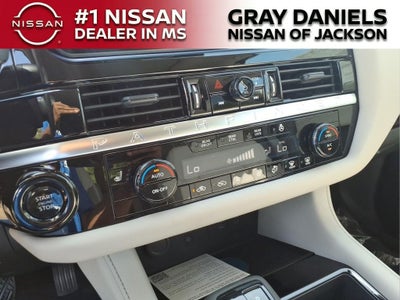 2026 Nissan Pathfinder SL