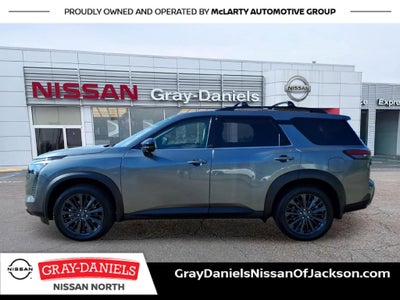 2026 Nissan Pathfinder SL