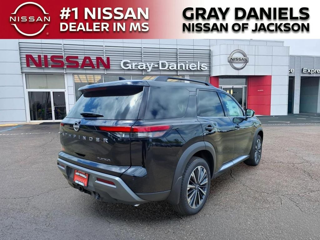 2026 Nissan Pathfinder Platinum