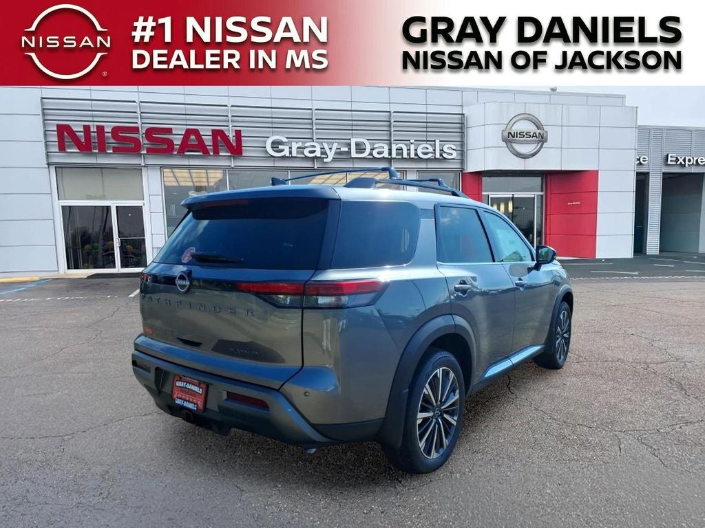 2026 Nissan Pathfinder Platinum